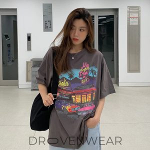 Retro-80s-DriveIn-Diner-Graphic-Tee-Vintage-Car-Scene-Oversized-Black-Streetwear-TShirt-2.jpg